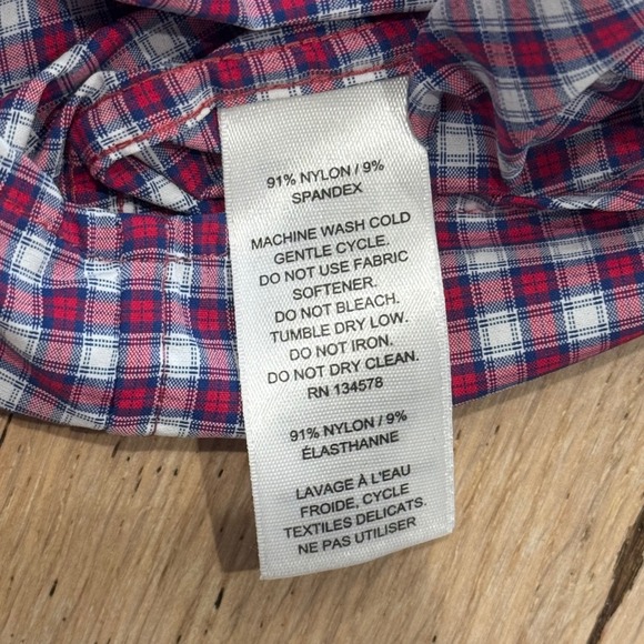 Vineyard Vines Performance Slim Fit Tucker Shirt Red White Blue Plaid Check Sz M - Picture 6 of 9